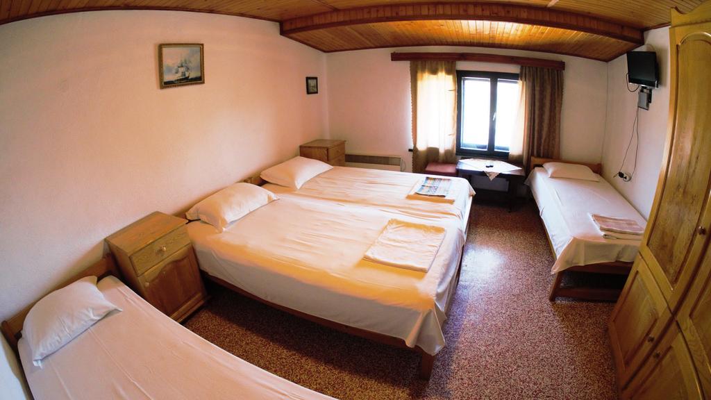 فندق Atanasovi House شكوربيلوفتسي المظهر الخارجي الصورة